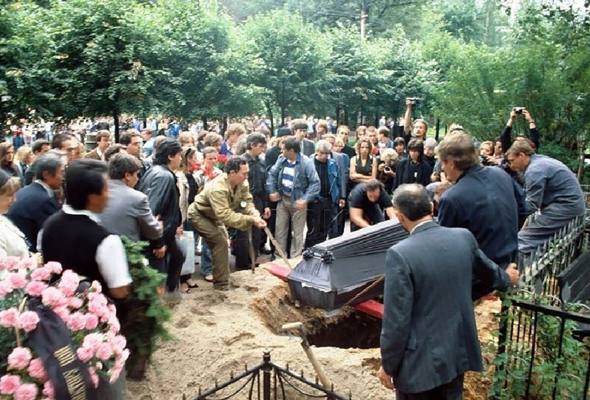 Что означает погода в день похорон в Санкт-Петербурге