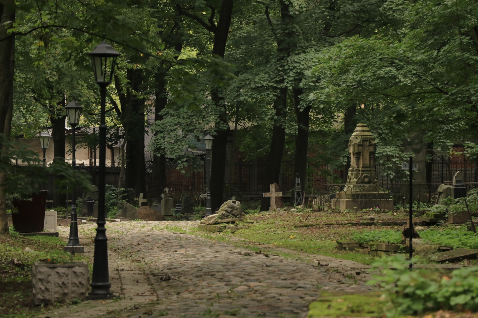 Кладбищенский туризм в Санкт-Петербурге